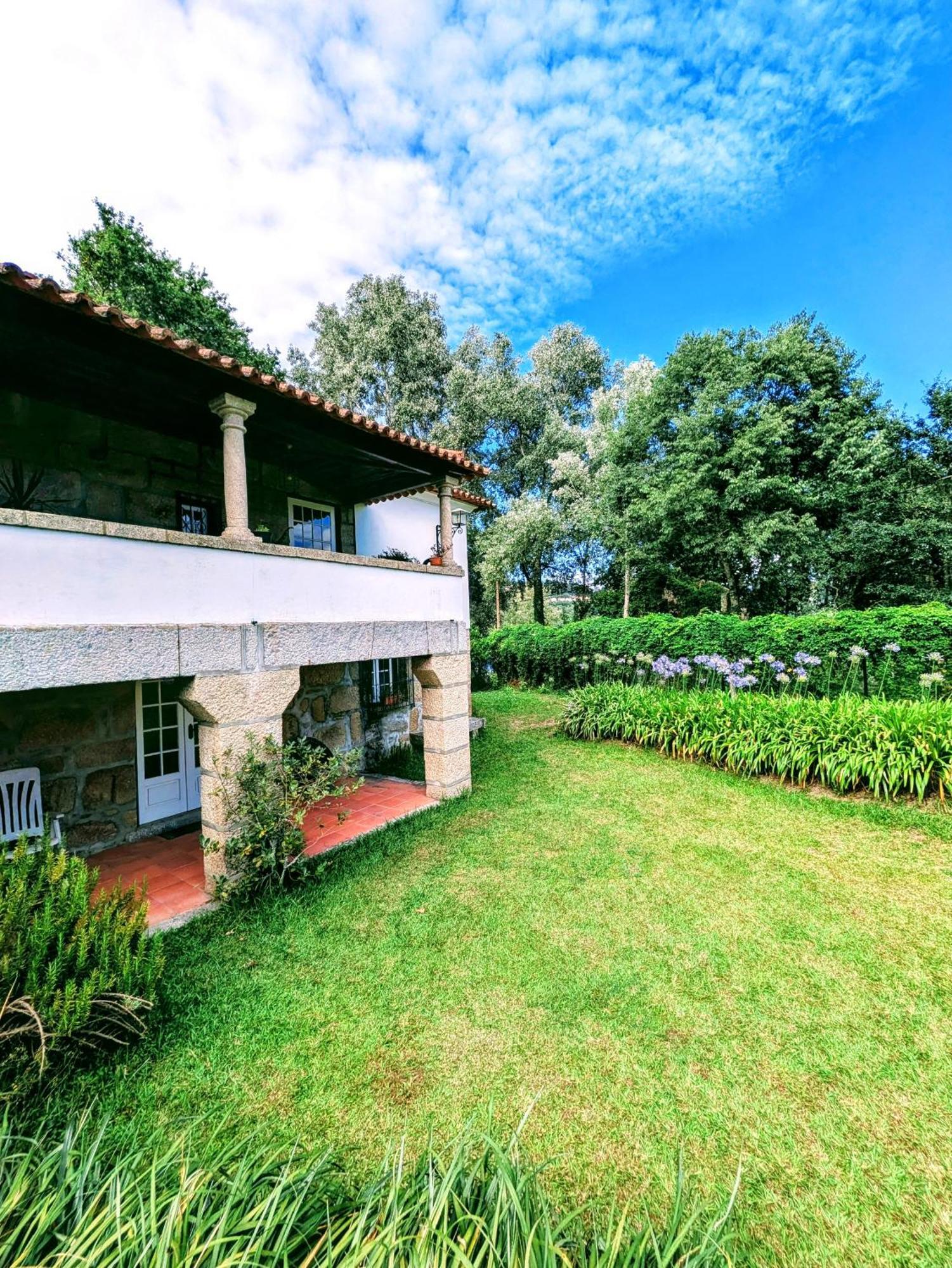 Casa De Travassos Villa Luzim ภายนอก รูปภาพ